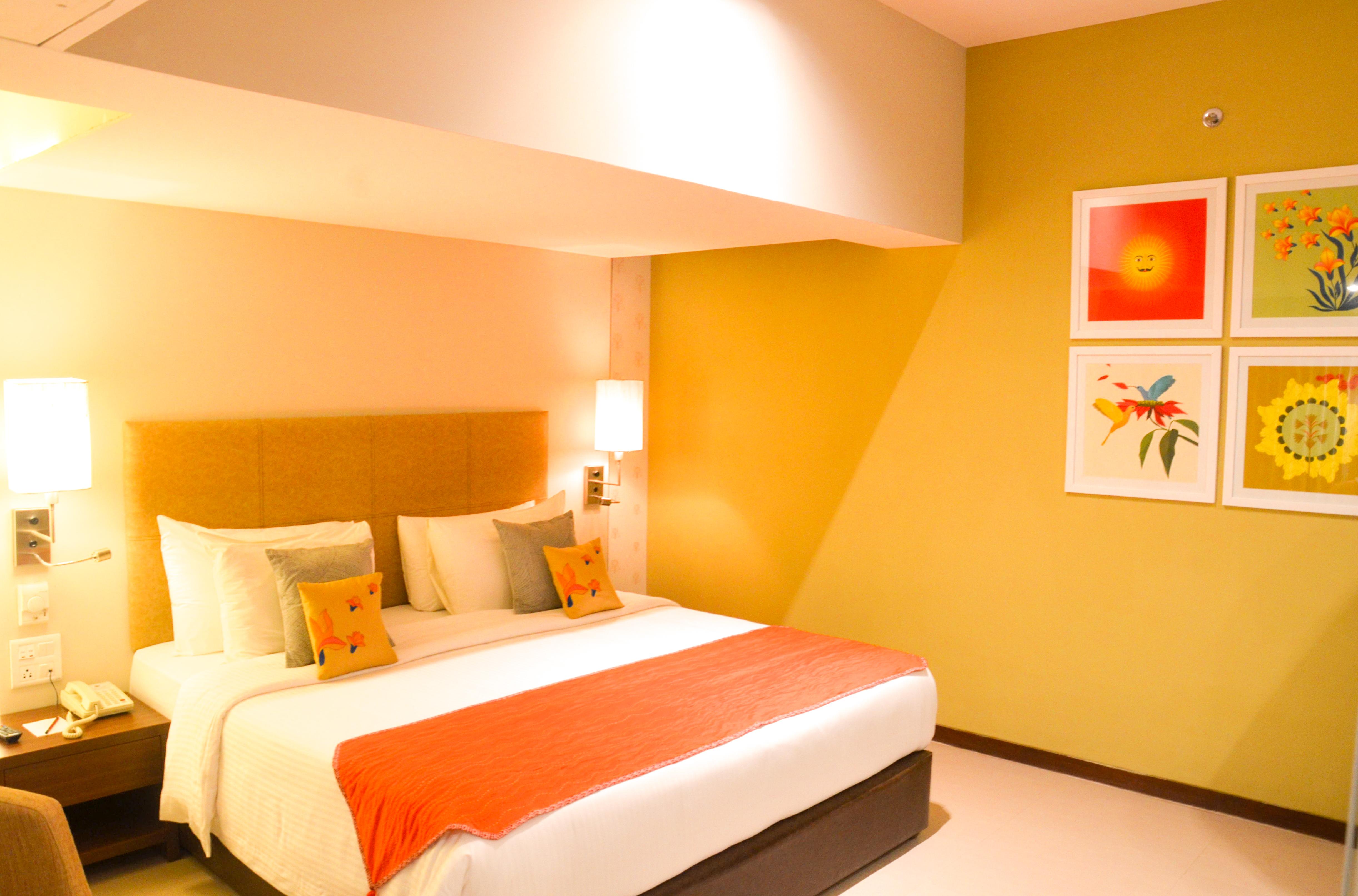 Grand Mercure Vadodara Surya Palace Exterior photo
