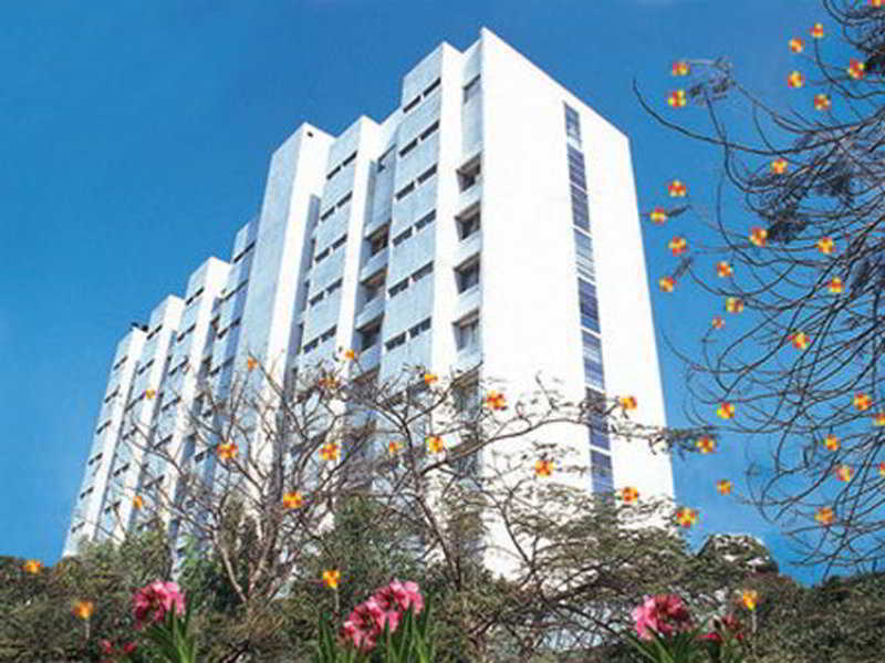 Grand Mercure Vadodara Surya Palace Exterior photo