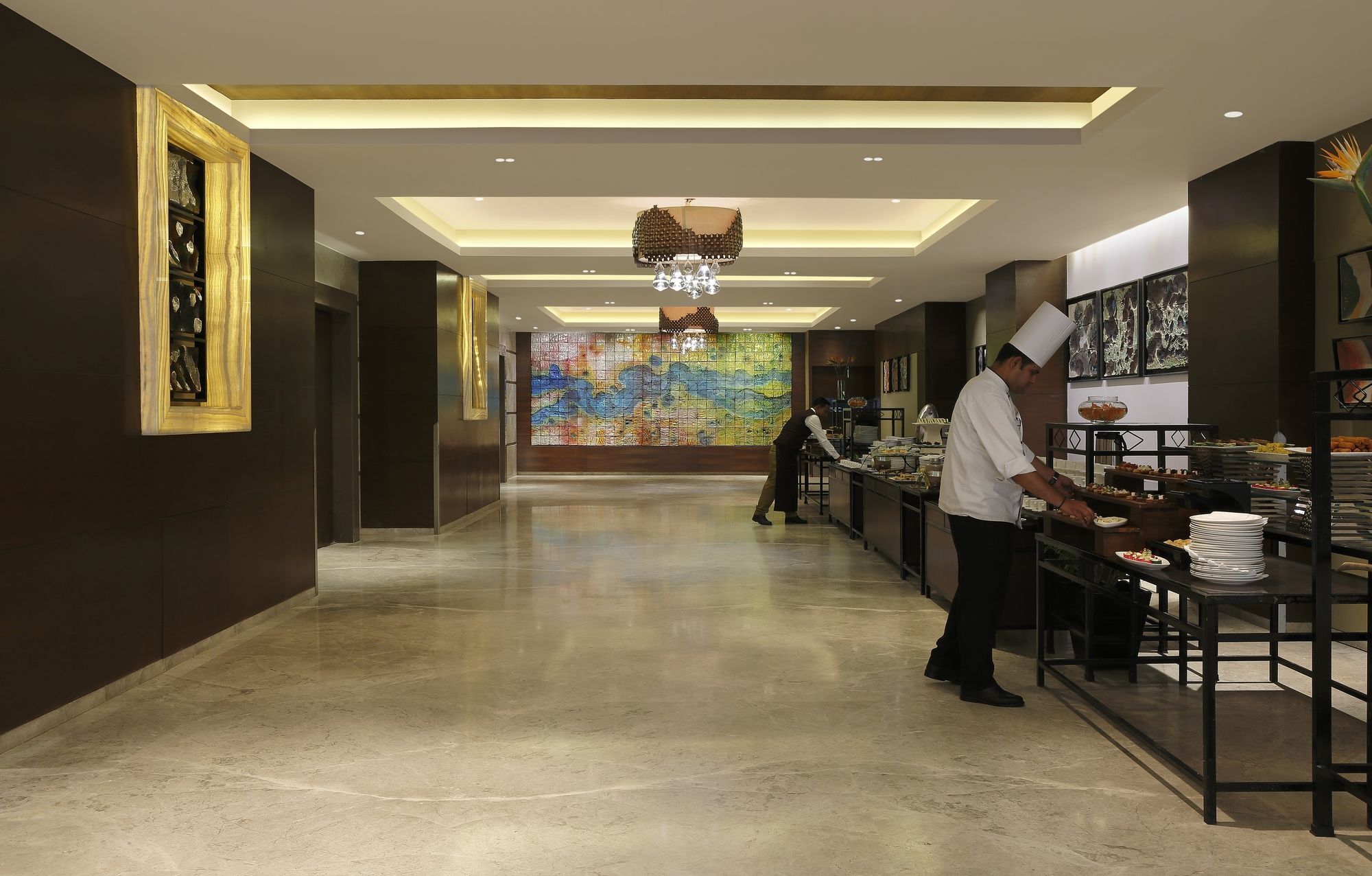 Grand Mercure Vadodara Surya Palace Exterior photo